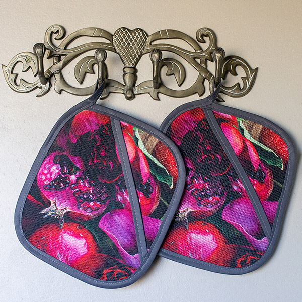 Swier Pomegrante Potholder