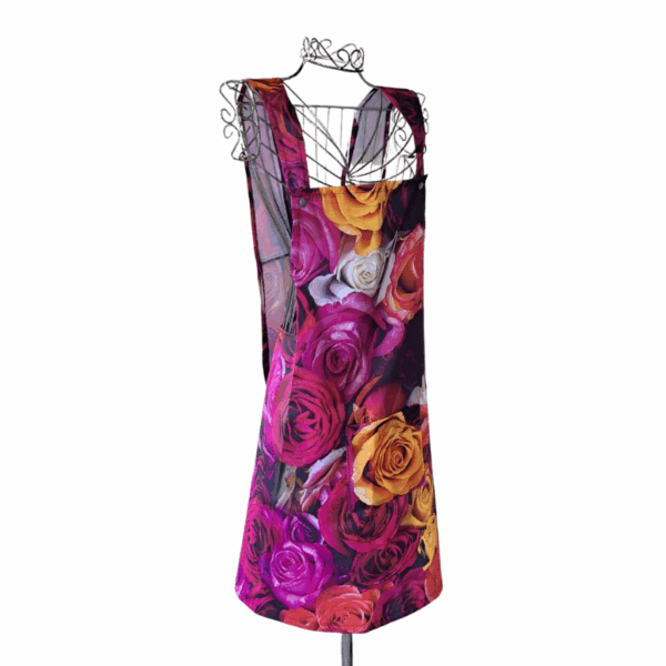 Swier Floral Apron-Luxurious Roses - Image 2